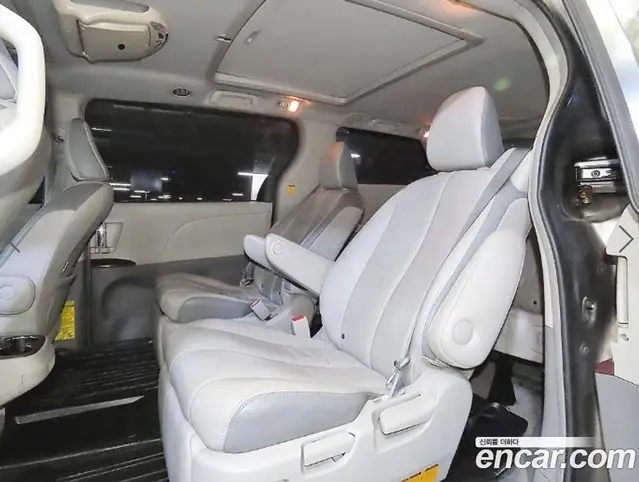 Toyota Sienna 2012 3.5 АКПП, миниатюра 7