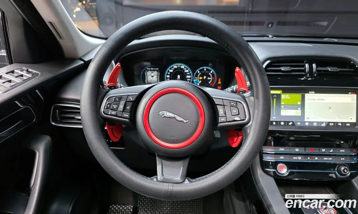 Jaguar F-Pace 2016 2.0 АКПП, фото 13