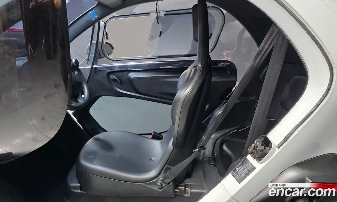 Renault (Samsung) Twizy 2019 0.1 АКПП, фото 12 Renault (Samsung) Twizy 2019 0.1 АКПП, фото 12