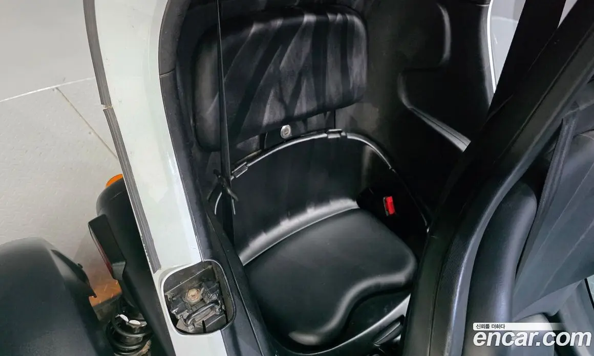 Renault (Samsung) Twizy 2019 0.1 АКПП, фото 17 Renault (Samsung) Twizy 2019 0.1 АКПП, фото 17