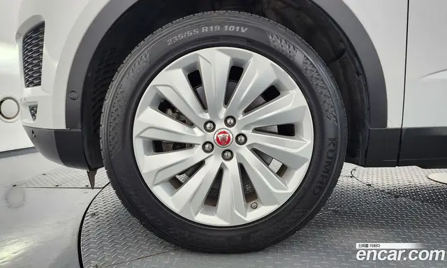 Jaguar E-Pace 2018 2.0 АКПП, миниатюра 5