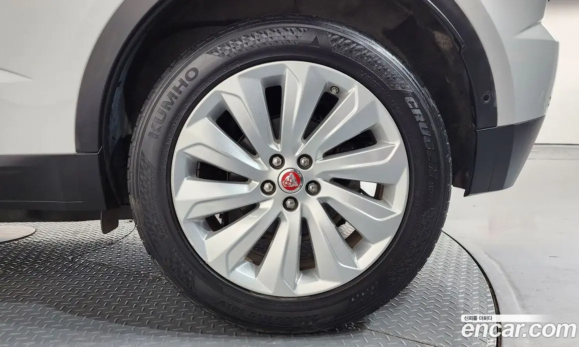 Jaguar E-Pace 2018 2.0 АКПП, фото 7