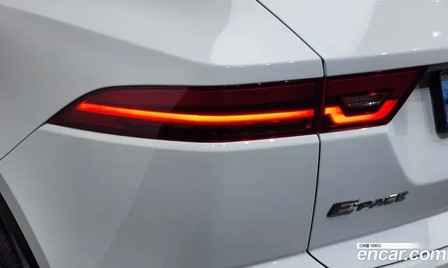 Jaguar E-Pace 2018 2.0 АКПП, миниатюра 9