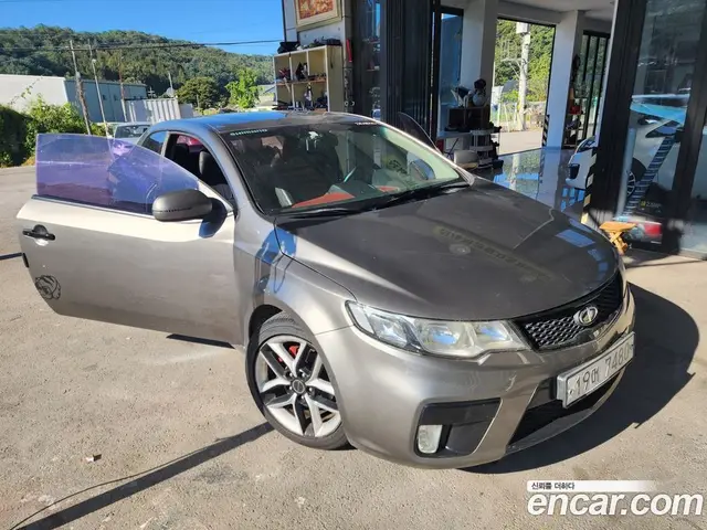 Kia Porte, 2011, 177 433 км