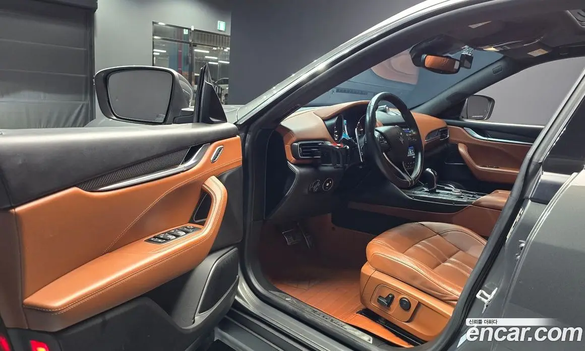 Maserati Levante 2017 3.0 АКПП, фото 10