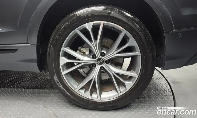 Audi Q8 2022 3.0 АКПП, миниатюра 6