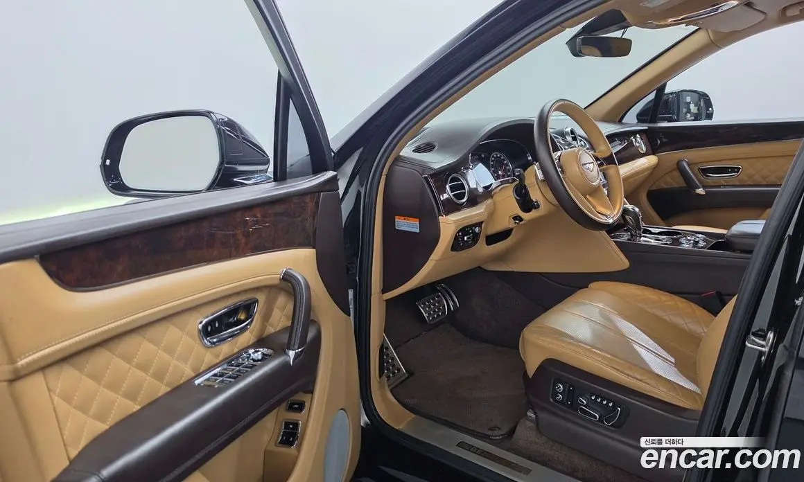 Bentley Bentayga 2018 6.0 АКПП, фото 13 Bentley Bentayga 2018 6.0 АКПП, фото 13