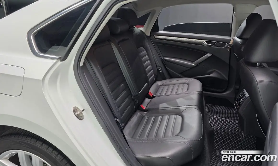 Volkswagen Passat 2018 2.0 АКПП, фото 17