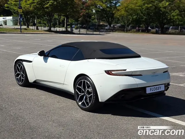 Aston Martin DB11 2019 4.0 АКПП, миниатюра 2