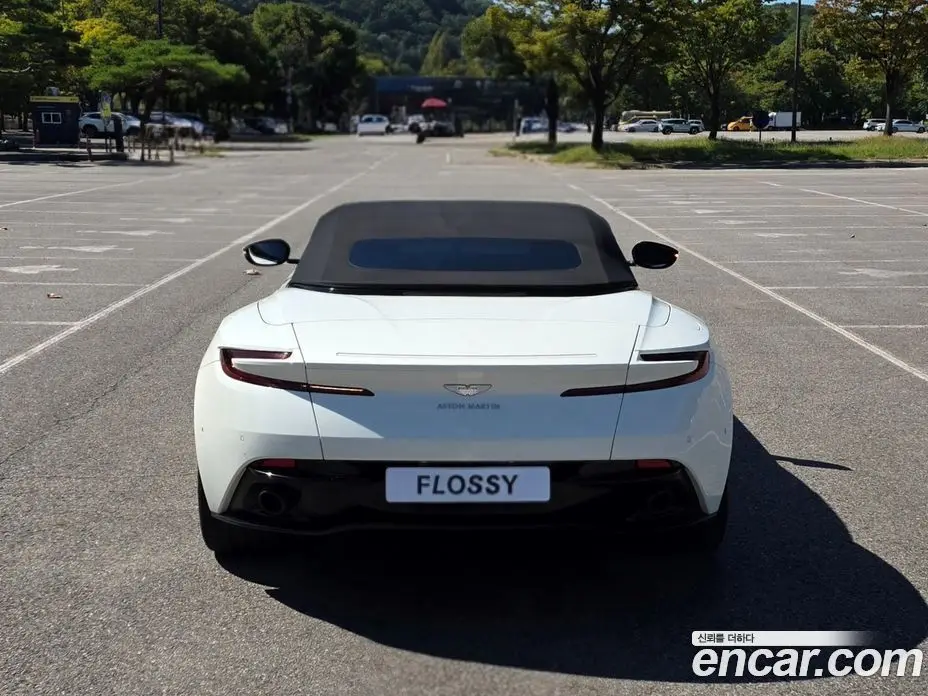Aston Martin DB11 2019 4.0 АКПП, фото 4