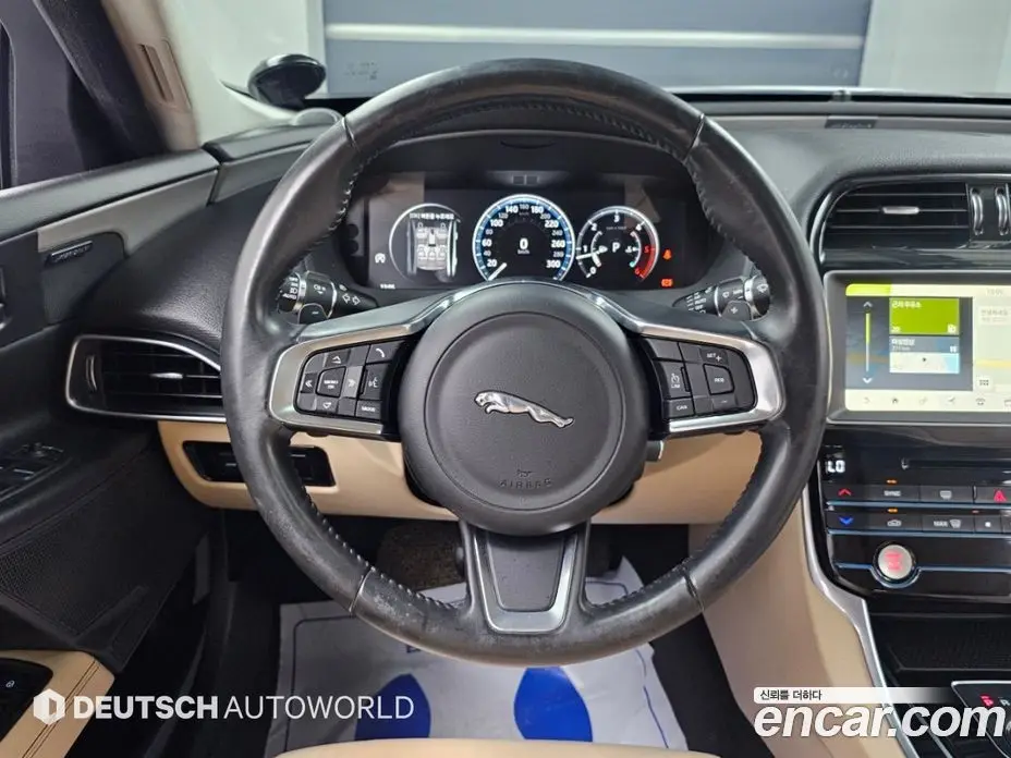 Jaguar XE 2018 2.0 АКПП, фото 13