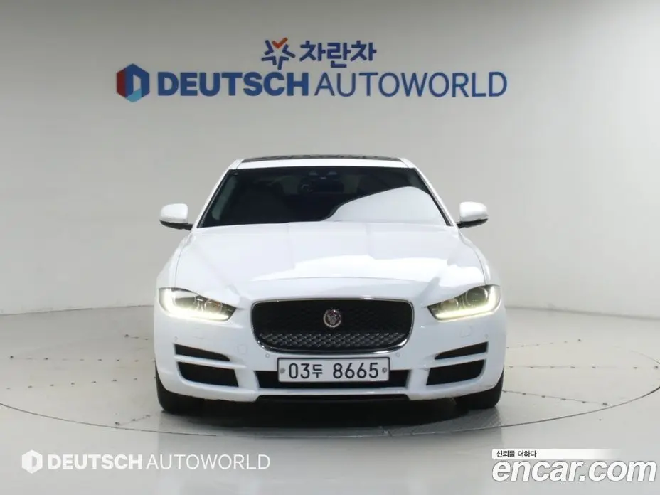 Jaguar XE 2018 2.0 АКПП, фото 3