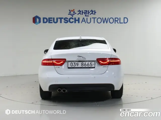 Jaguar XE 2018 2.0 АКПП, миниатюра 4