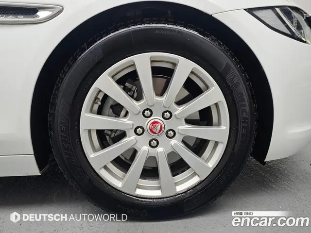 Jaguar XE 2018 2.0 АКПП, миниатюра 5