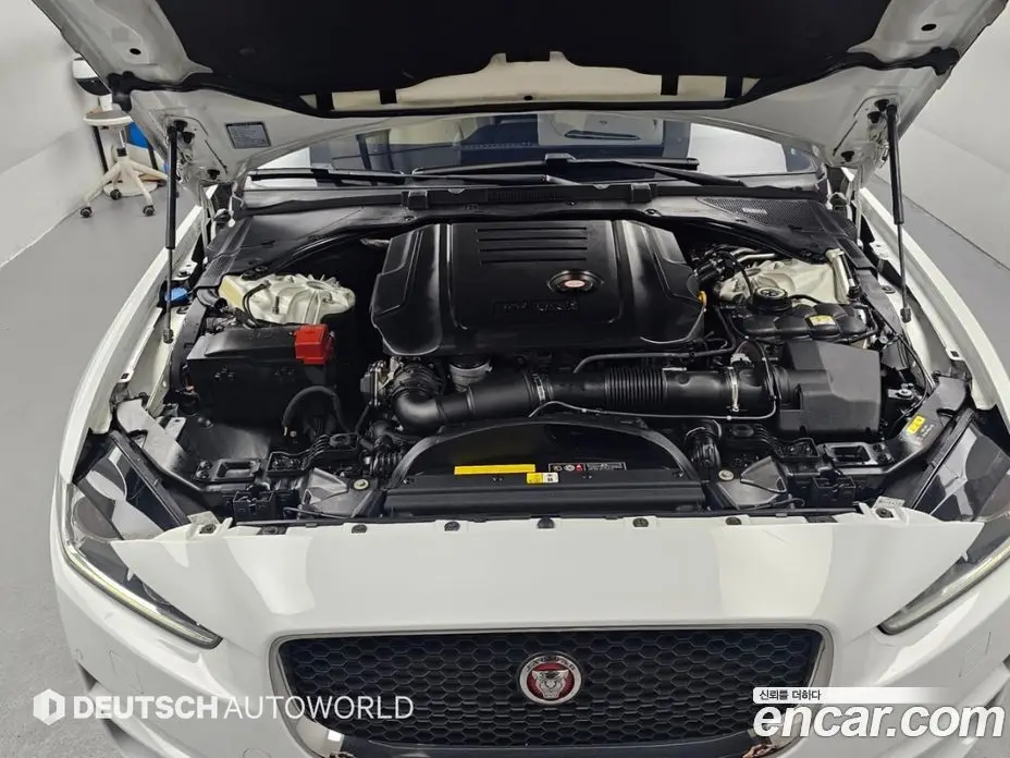 Jaguar XE 2018 2.0 АКПП, фото 6
