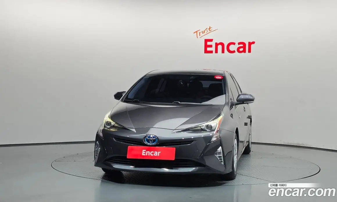 Toyota Prius 2018 1.8 АКПП, фото 3 Toyota Prius 2018 1.8 АКПП, фото 3