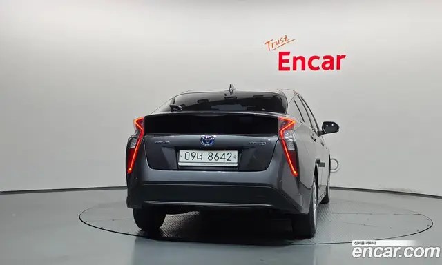 Toyota Prius 2018 1.8 АКПП, миниатюра 4 Toyota Prius 2018 1.8 АКПП, миниатюра 4