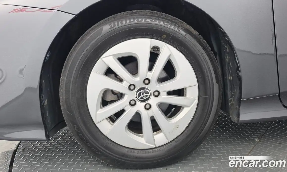 Toyota Prius 2018 1.8 АКПП, фото 5 Toyota Prius 2018 1.8 АКПП, фото 5