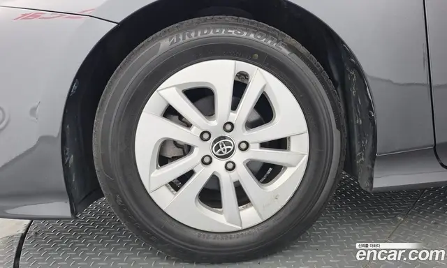 Toyota Prius 2018 1.8 АКПП, миниатюра 5 Toyota Prius 2018 1.8 АКПП, миниатюра 5