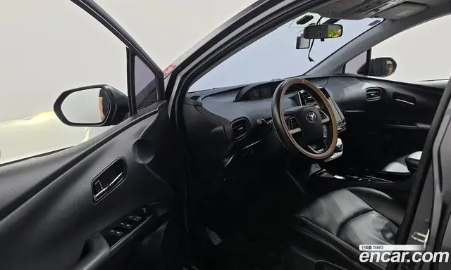 Toyota Prius 2018 1.8 АКПП, миниатюра 10 Toyota Prius 2018 1.8 АКПП, миниатюра 10