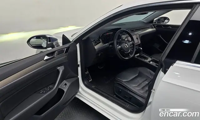 Volkswagen Arteon 2019 2.0 АКПП, миниатюра 11 Volkswagen Arteon 2019 2.0 АКПП, миниатюра 11