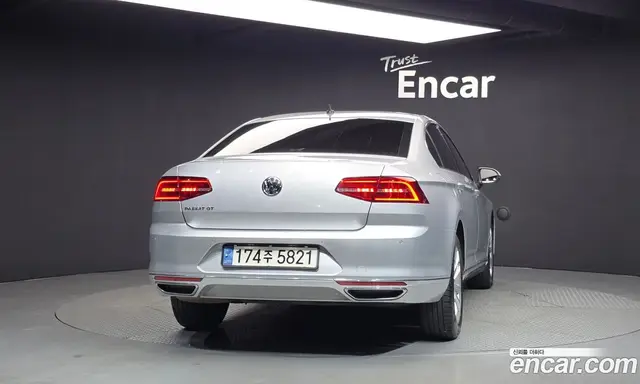 Volkswagen Passat 2018 2.0 АКПП, миниатюра 4