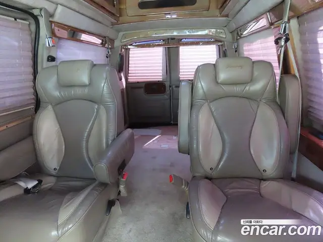 Chevrolet Chevy Van 2003 5.3 АКПП, миниатюра 7