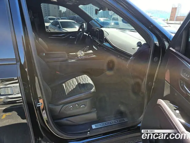 Cadillac Escalade 2024 6.2 АКПП, миниатюра 8 Cadillac Escalade 2024 6.2 АКПП, миниатюра 8