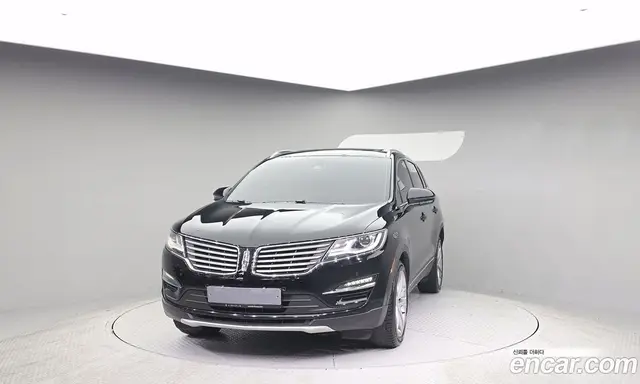 Lincoln MKC, 2017, 60 892 км Lincoln MKC, 2017, 60 892 км