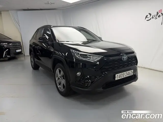 Toyota RAV4 2020 2.5 АКПП, миниатюра 4 Toyota RAV4 2020 2.5 АКПП, миниатюра 4