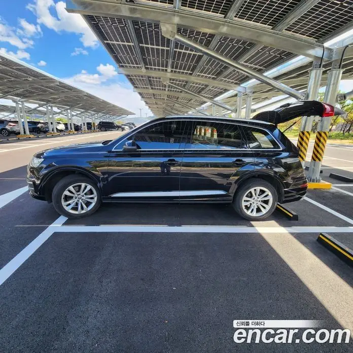 Audi Q7 2019 2.0 АКПП, фото 15