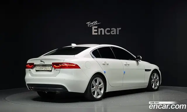 Jaguar XE 2019 2.0 АКПП, миниатюра 2
