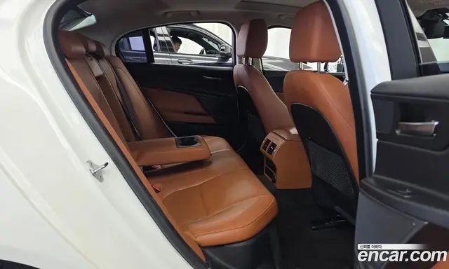 Jaguar XE 2019 2.0 АКПП, миниатюра 12