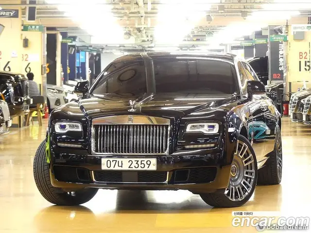 Rolls-Royce Ghost 2017 6.6 АКПП, миниатюра 3 Rolls-Royce Ghost 2017 6.6 АКПП, миниатюра 3