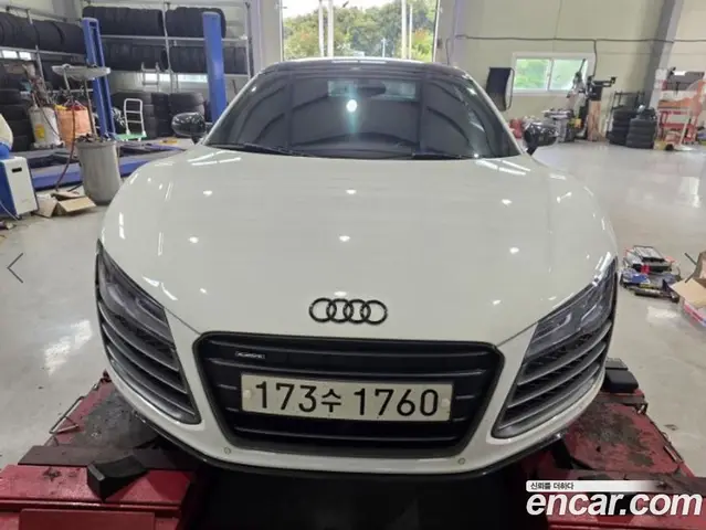 Audi R8, 2013, 128 880 км