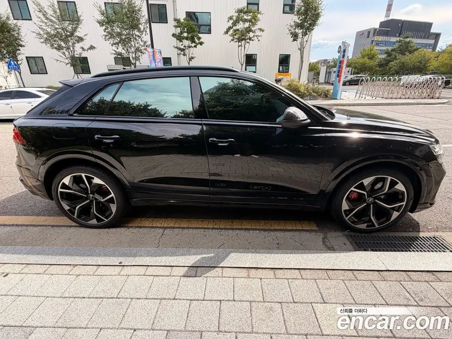Audi RSQ8 2022 4.0 АКПП, фото 10