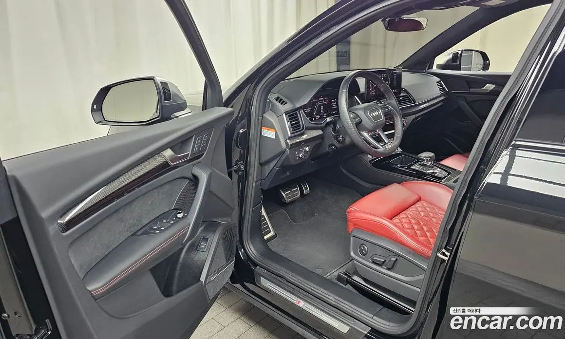 Audi SQ5 2023 3.0 АКПП, фото 13