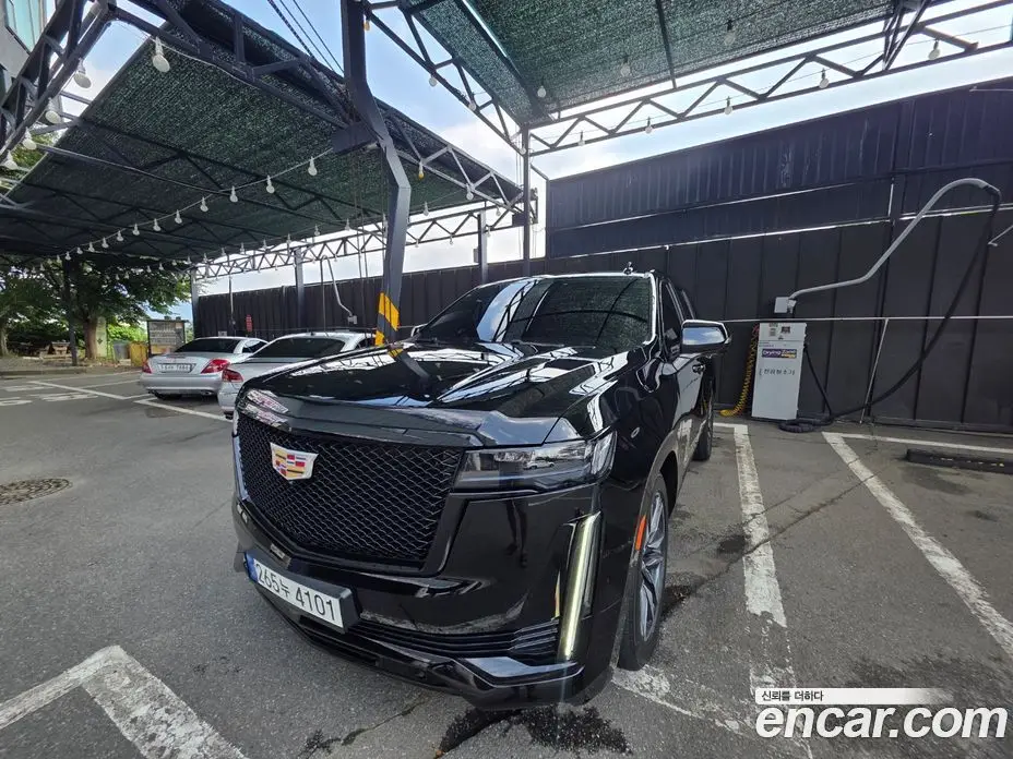 Cadillac Escalade 2023 6.2 АКПП, фото 16