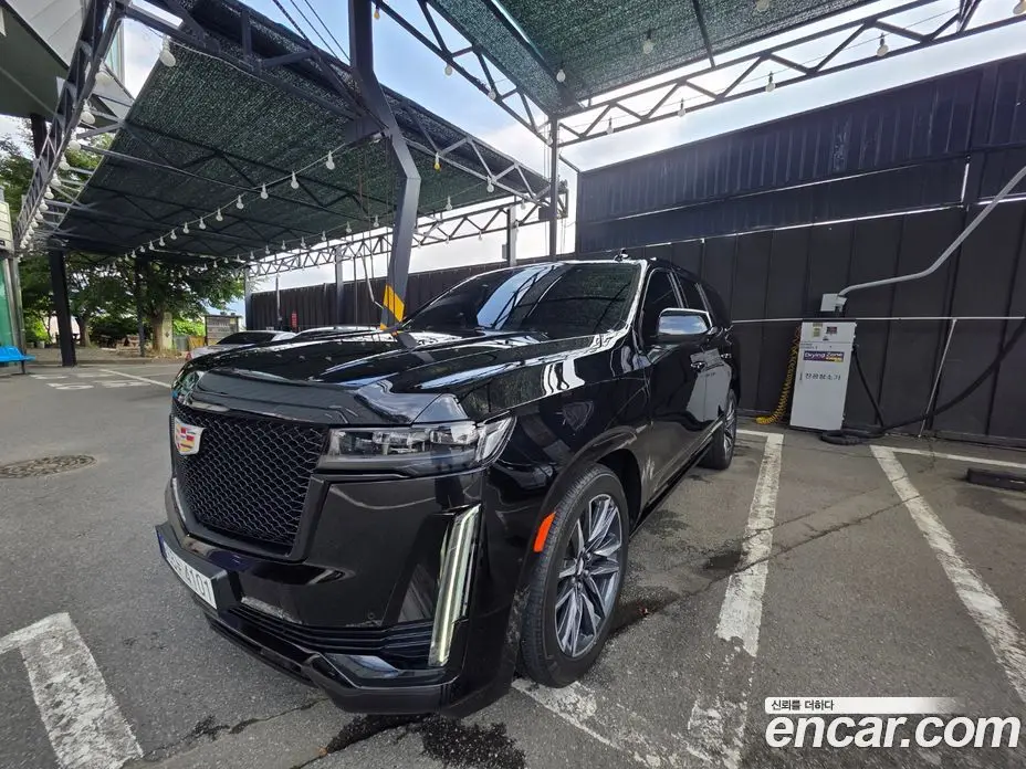 Cadillac Escalade 2023 6.2 АКПП, фото 18