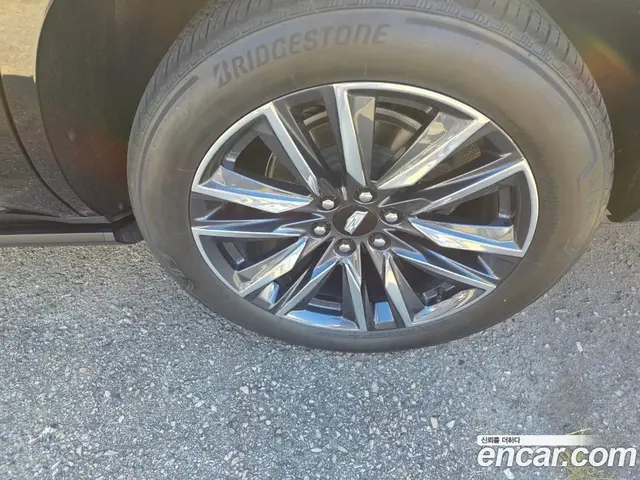 Cadillac Escalade 2023 6.2 АКПП, миниатюра 5