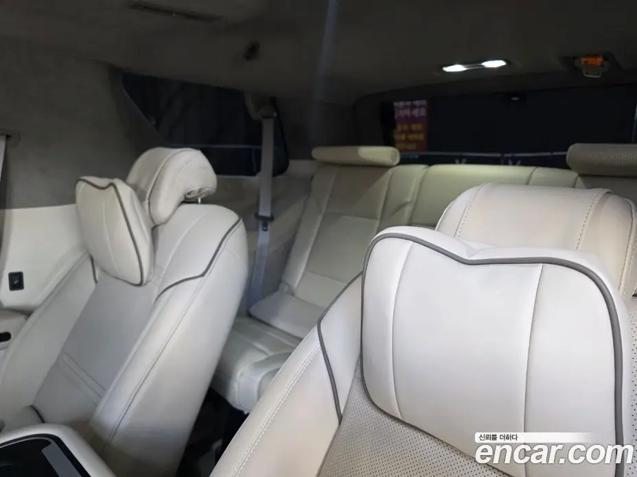 Cadillac Escalade 2023 6.2 АКПП, фото 10