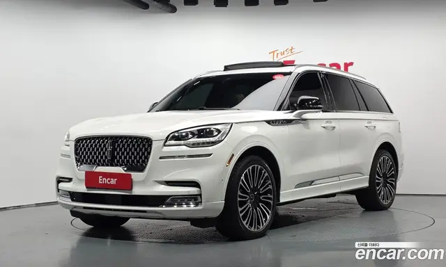 Lincoln Aviator, 2023, 40 047 км