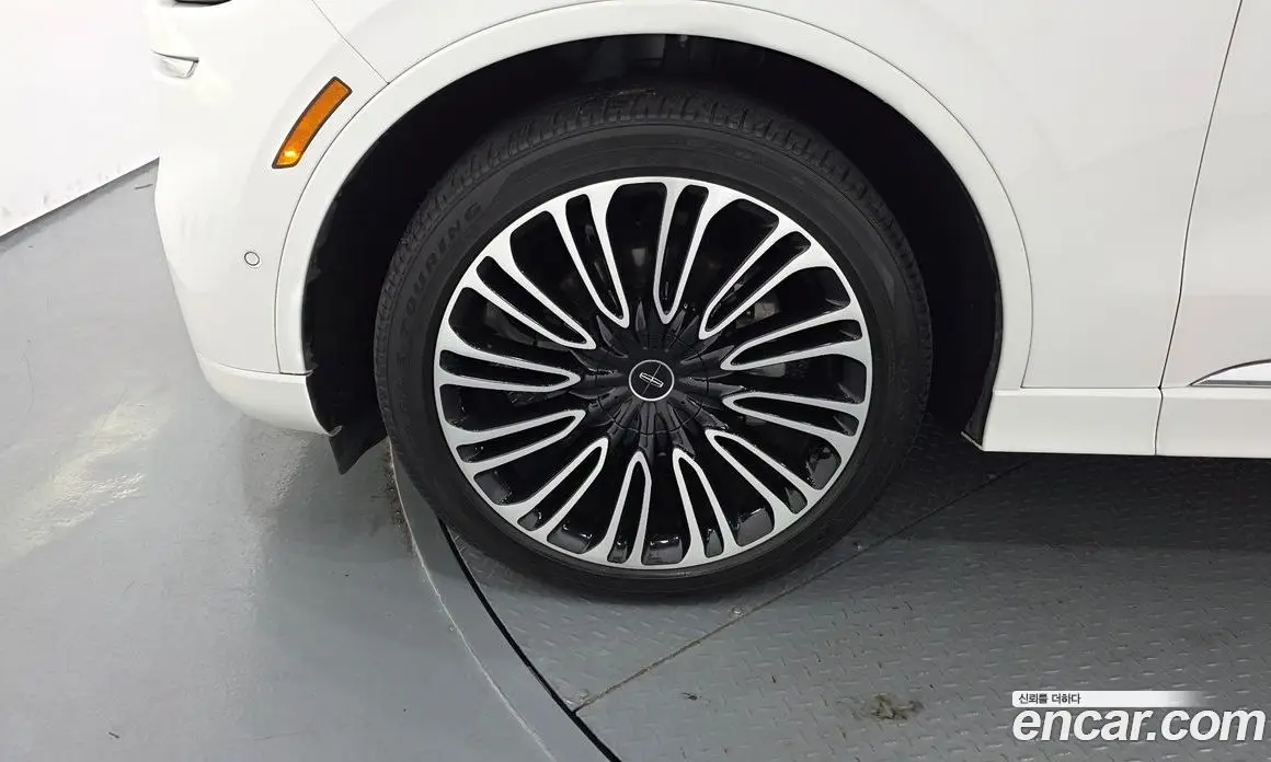 Lincoln Aviator 2023 3.0 АКПП, фото 5 Lincoln Aviator 2023 3.0 АКПП, фото 5