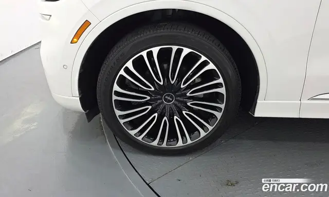 Lincoln Aviator 2023 3.0 АКПП, миниатюра 5 Lincoln Aviator 2023 3.0 АКПП, миниатюра 5