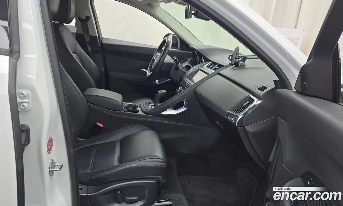 Jaguar E-Pace 2018 2.0 АКПП, фото 16