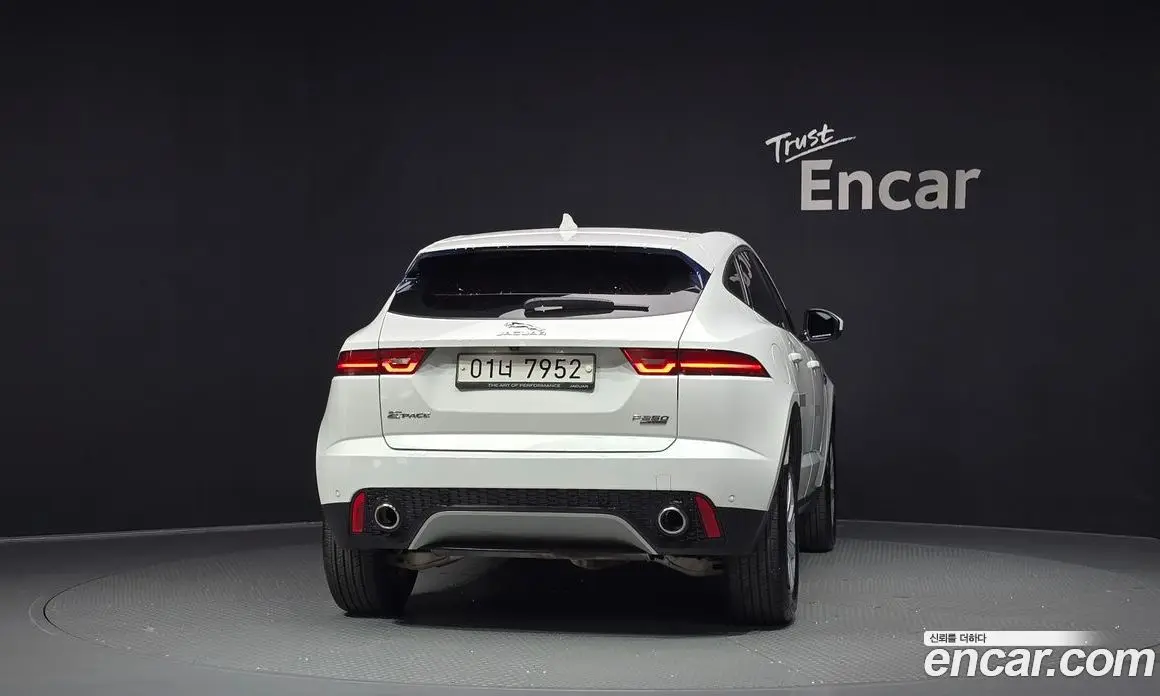 Jaguar E-Pace 2018 2.0 АКПП, фото 4