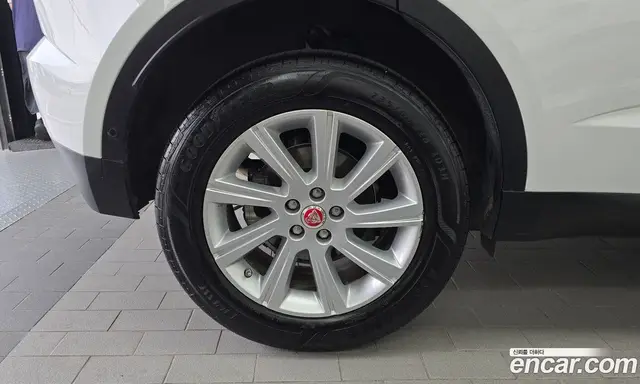 Jaguar E-Pace 2018 2.0 АКПП, миниатюра 5