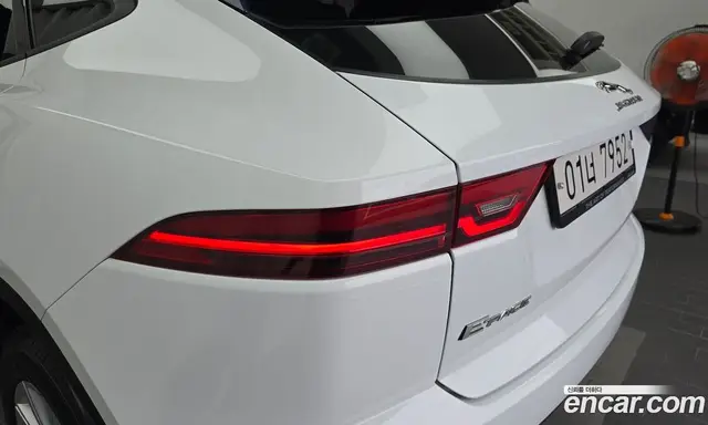 Jaguar E-Pace 2018 2.0 АКПП, миниатюра 9