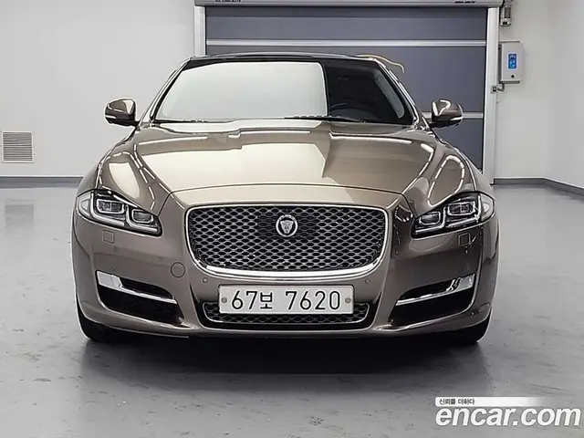 Jaguar XJ 2017 3.0 АКПП, миниатюра 2