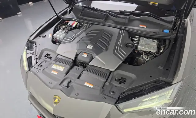 Lamborghini Urus 2022 4.0 АКПП, миниатюра 6 Lamborghini Urus 2022 4.0 АКПП, миниатюра 6